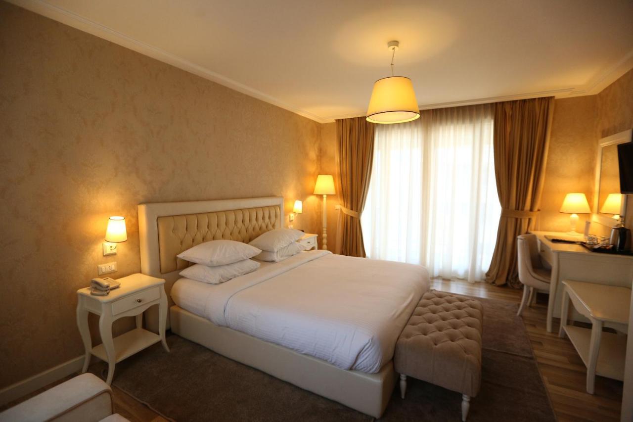 Palace Hotel & Spa Durrës 외부 사진